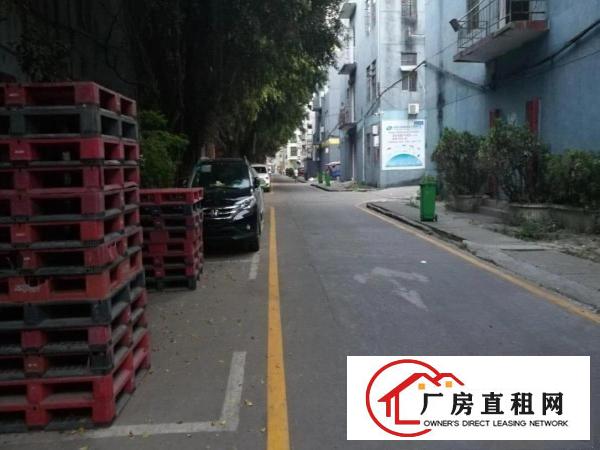 
龙岗区五和地铁站附近一楼230平厂房招租