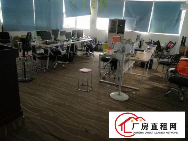 
坂田南坑带精装修厂房750平方出租