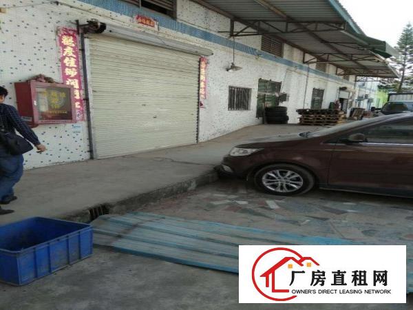 
平湖白泥坑新现成装修出租，转租带库一楼330平起