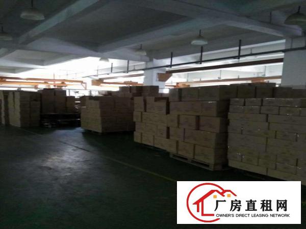 
平湖广场附近1100平方完全独门独院一楼出租，适合塑胶五金