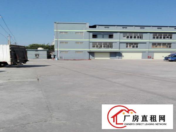 
平湖白泥坑新一楼厂房，仓库信息120平方起租