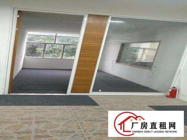 
出租龙岗区平湖白坭坑厂房（免装修）