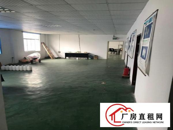 
平湖中心小学厂房550平米租