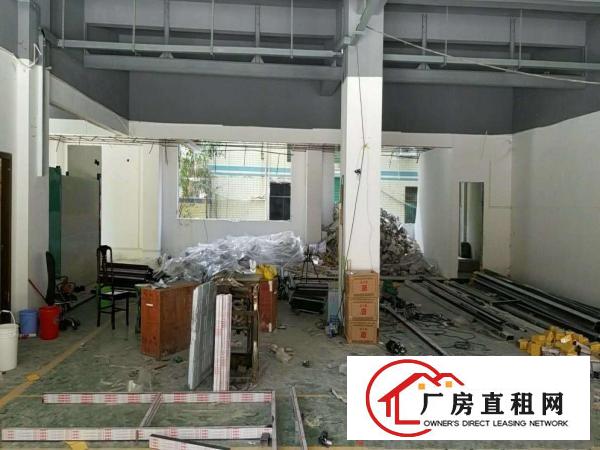 
出租平湖辅城坳工业区厂房3000平米大小可分