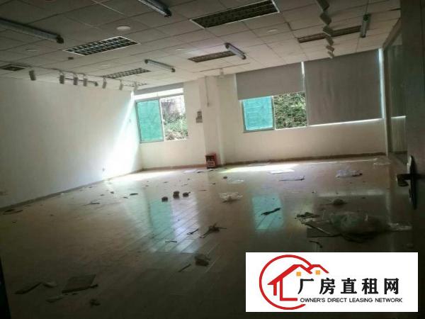 
平湖辅城坳新出2楼2500平方带办公室装修厂房