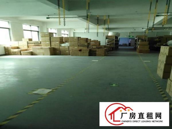 
平湖新木工业区原业主三楼750平方急租急急