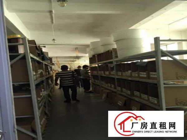
平湖新木工业区原业主三楼750平方急租急急