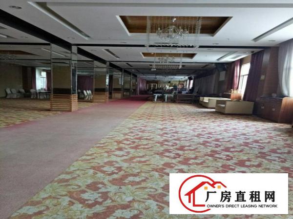 
深圳龙岗区平湖华南城独院厂房招租面积5000平方分