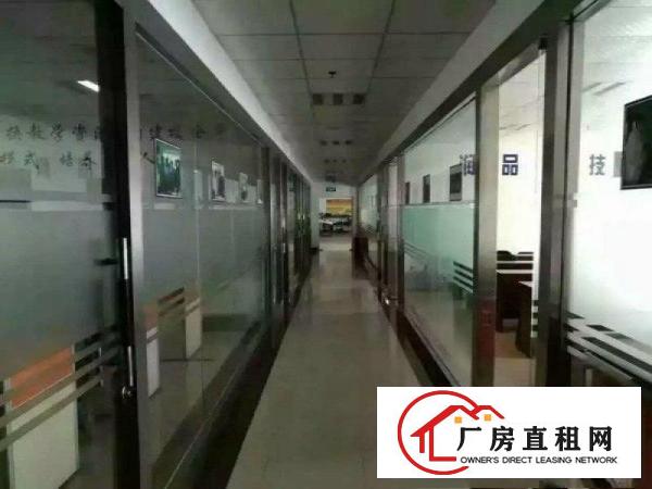 
平湖华南城附近写字楼全新装修200平米招租