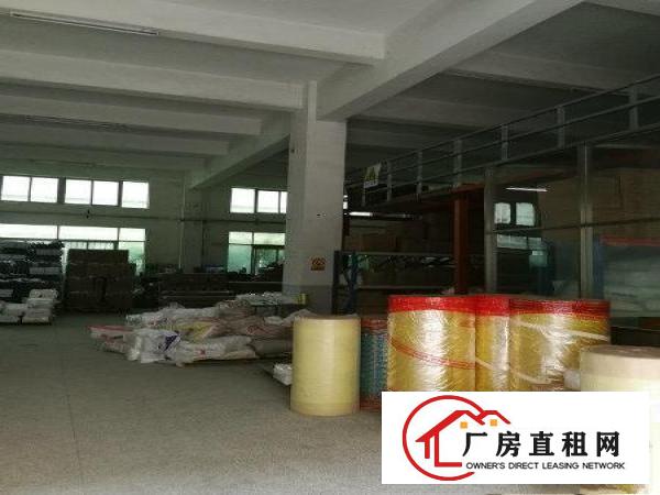 
平湖华南城附近独院一楼600平米带装修厂房出租