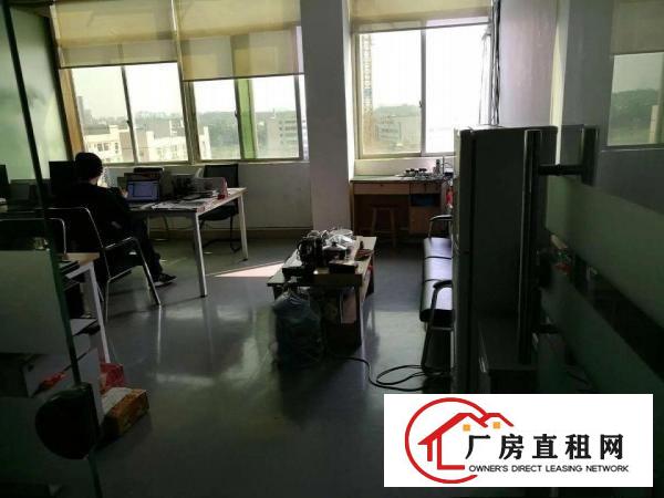 
平湖新木新出1楼1500平方厂房急租