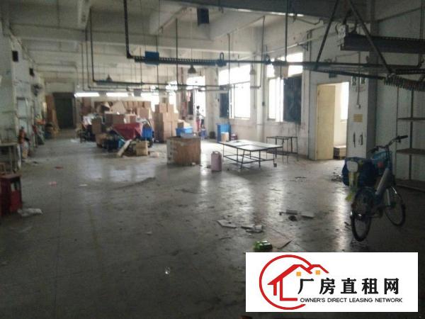 
手袋客户分租平湖任屋村楼上标准厂房分租