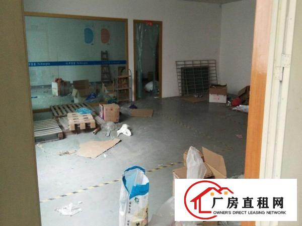 
原房东！龙岗区平湖华南城旁带装修标准厂房出租