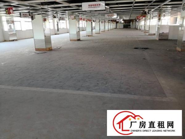 
平湖大街边独门独院分租3400平方，急急租