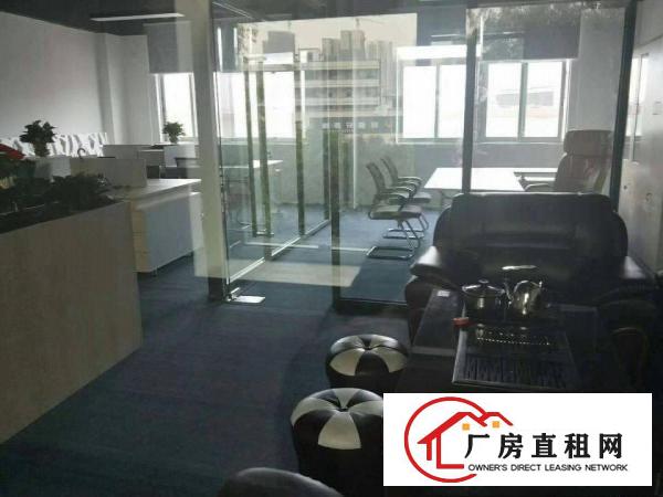 
平湖富民工业区二楼750平方带装修厂房急租