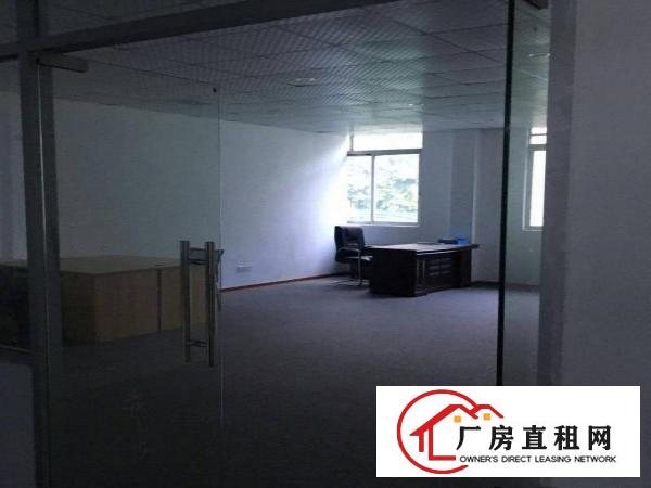 
平湖富民工业区三楼750平方带装修厂房急租