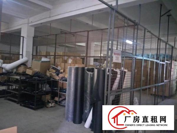 
平湖清平.金龙高速出口附近标准厂房一楼1500出租