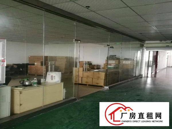 
平湖华南城富民工业区500平方3楼带装修厂房出租