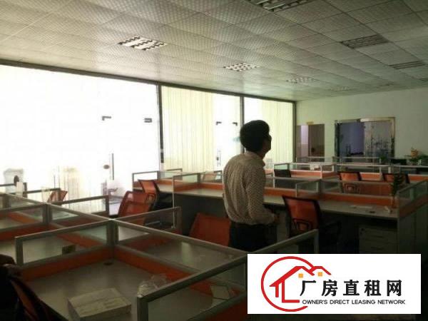 
平湖富民工业区新出2楼1200平方厂房急租