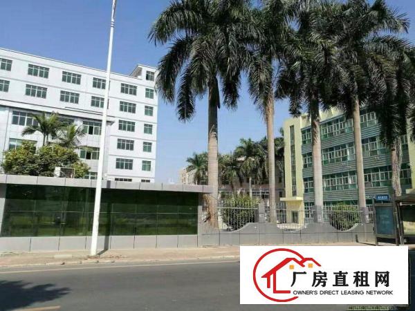 
龙岗坪地独门独院厂房院子大适合做电子贸易研发