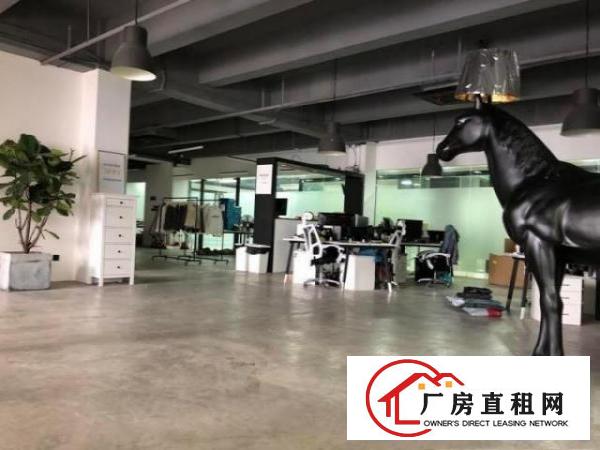 
出租龙岗区坪地厂房二楼厂房适用轻工业2吨电梯一部