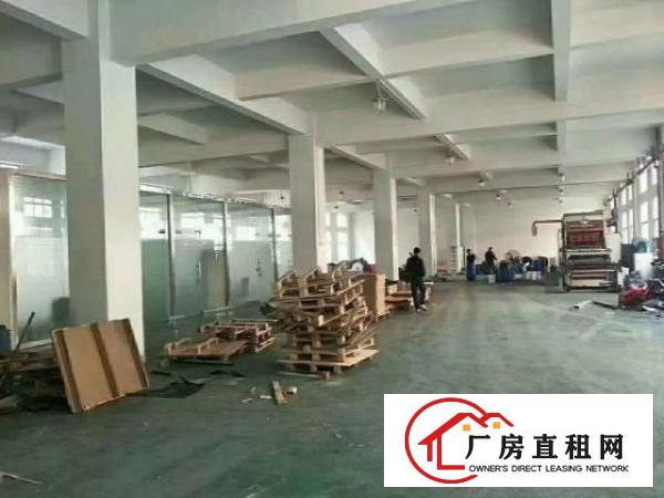 
出租龙岗区坪地坪西厂房有正规办公室活动空间大