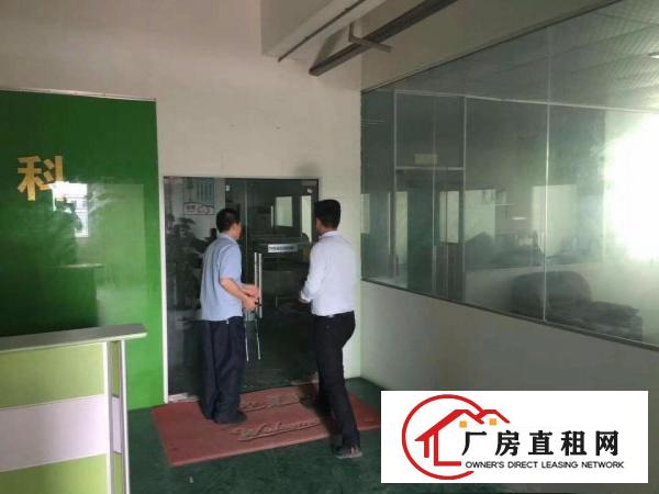 
坪地附近新出标准厂房1230平方超低格出租面积大小可分租