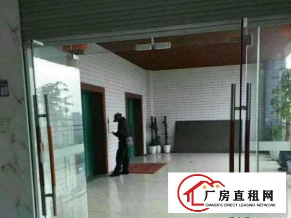 
业主直租龙岗坪地独门独院厂房1200平方适合科研，办公
