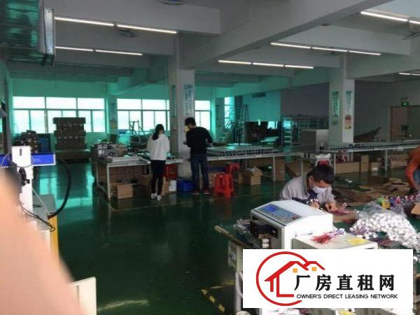 
出租龙岗区坪地盐龙大道边带装修厂房，分租