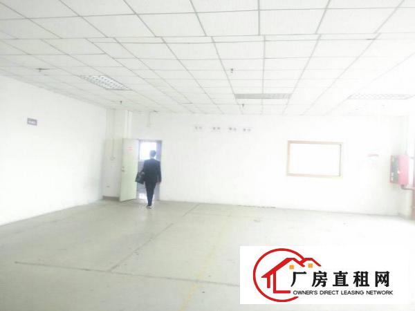 
龙岗区坪地高桥新出1520平楼上标准厂房出租