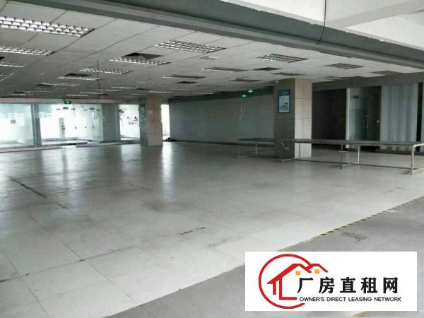 
坪地中心村新出楼上带装修厂房1860平米