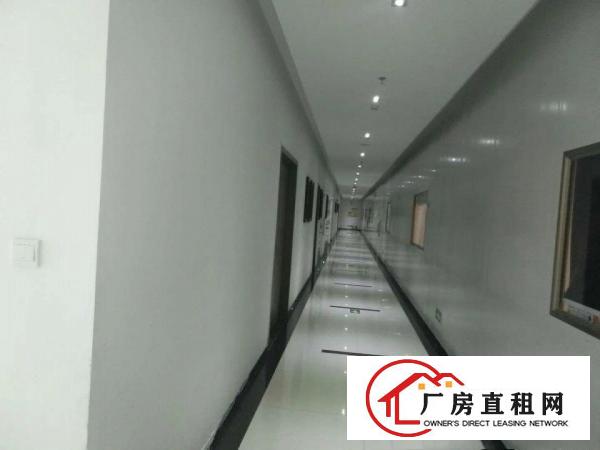 
坪地高桥工业区新出楼上无尘车间1800平招租