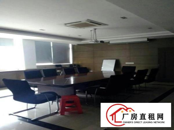 
坪地高桥工业区新出楼上无尘车间1800平招租