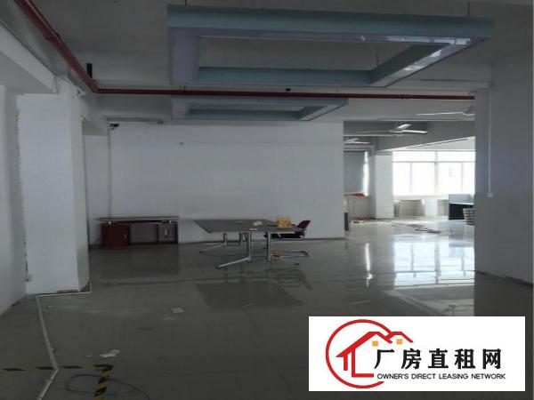 
布吉南岭新出楼上600平精装出租