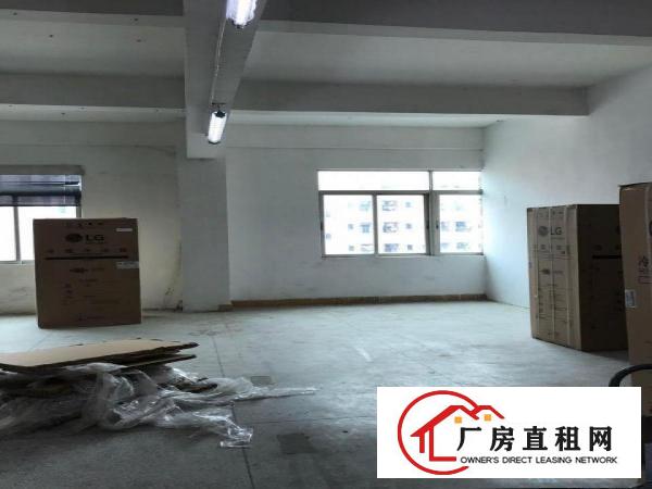
布吉带办公室厂房，年底特价，价格好谈，靠近地铁站