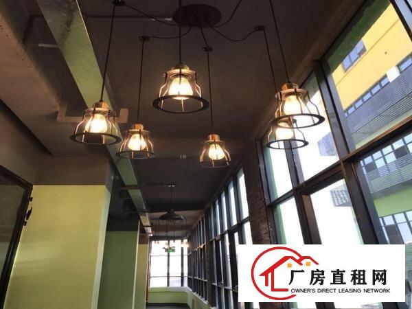 
丹竹头地铁A出口电商写字楼94平米
