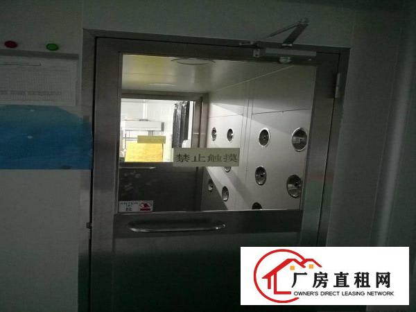 
布吉南岭上李朗工业区千级无尘车间整租或分组或转让，宿舍3间。