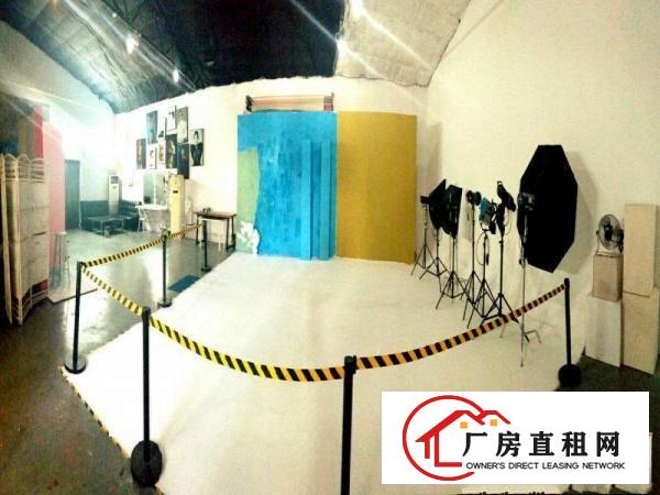 
摄影棚500平整体寻合作（含180平精装办公室），也可做仓库