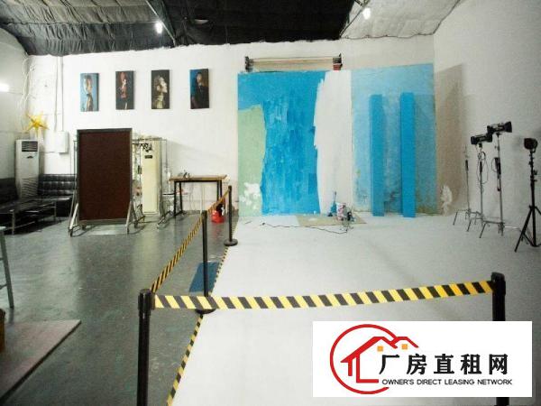 
深圳布吉大芬油画村地铁站500平方超大空间低价急转租