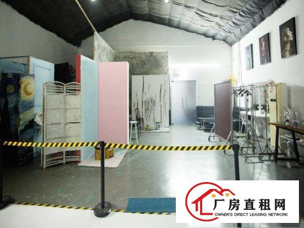 
深圳布吉大芬油画村地铁站500平方超大空间低价急转租