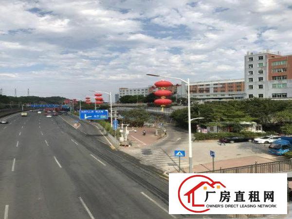 
布吉丹竹头地铁口，新空出带装修，300平厂房出租。