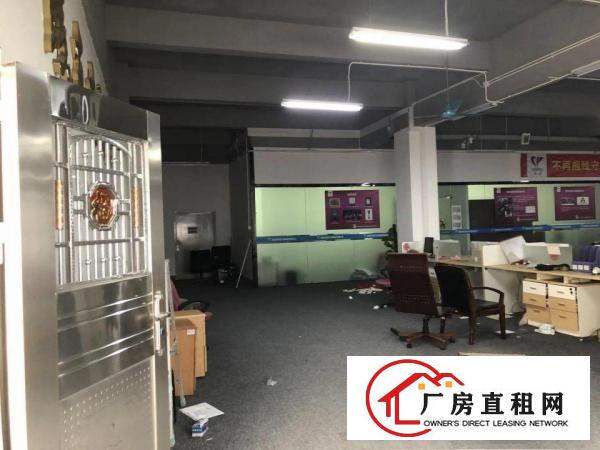 
横岗六约地铁站1392平米一楼仓库出租，适合电商，