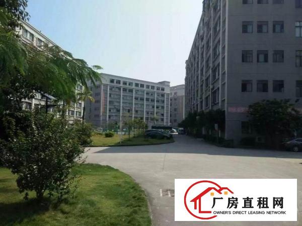
布吉科技园楼上2180平米现成水电办公室精装修出租