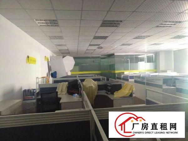 
横岗六约地铁口附近2200平1220平一楼厂房出租