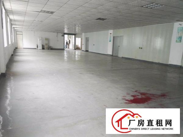 
坪山家德马峦工业厂房3楼805平米，现成水电和装修