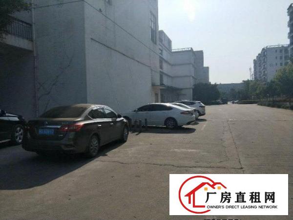 
坪山大工业区新出楼上30000平带卸货平台可分租