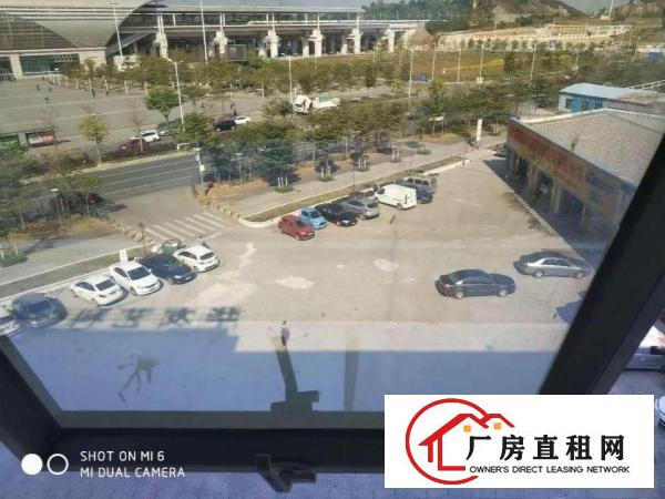 
（原房东）坪山高铁站附近新出办公室写字楼出租带装修