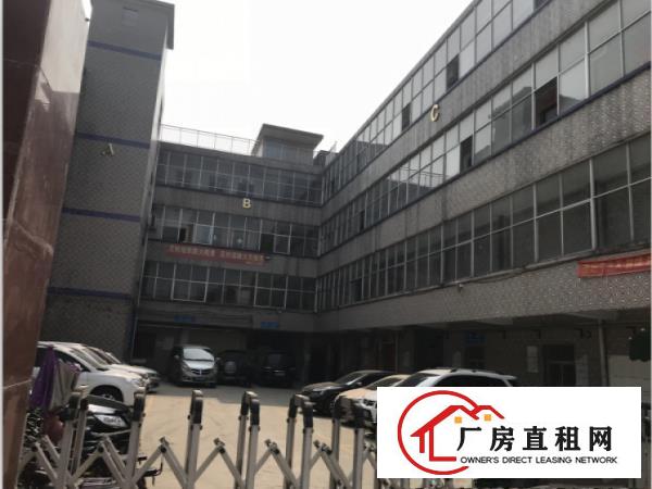 
六联社区原房东厂房招租500平公摊超小有电梯