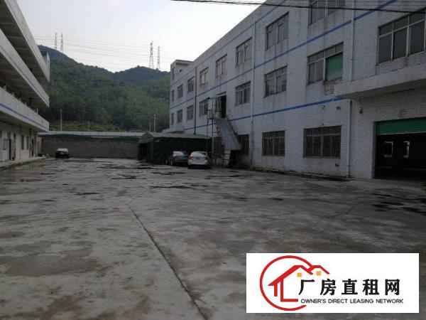 
坪山新区2楼带装修约1500平米出租（水电到位）