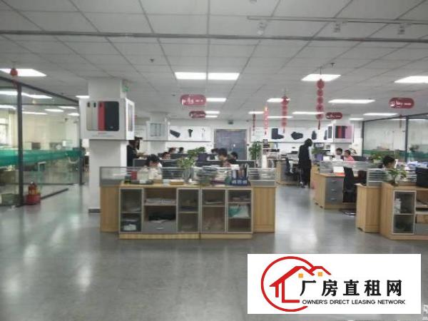 
坪山新出楼上带红本可做医疗厂房1700平出租